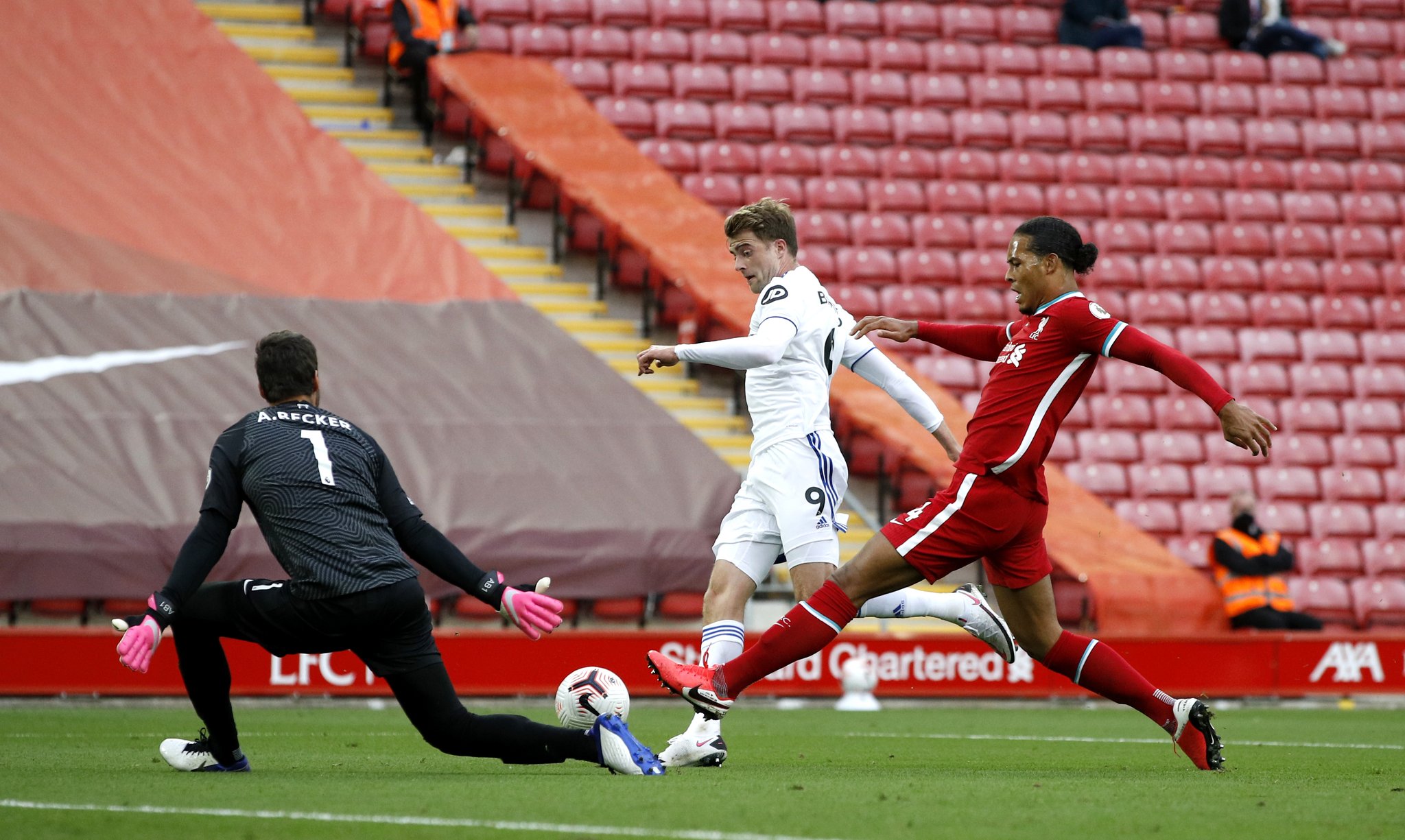 竞争愈演愈 竞争愈演愈